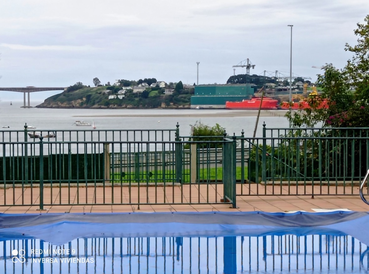 Appartement en première ligne de plage à Castropol