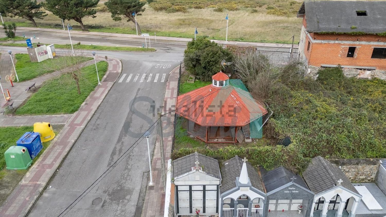 Chalet mit direkter Strandzugang in San Juan de los Terreros — Luftbild