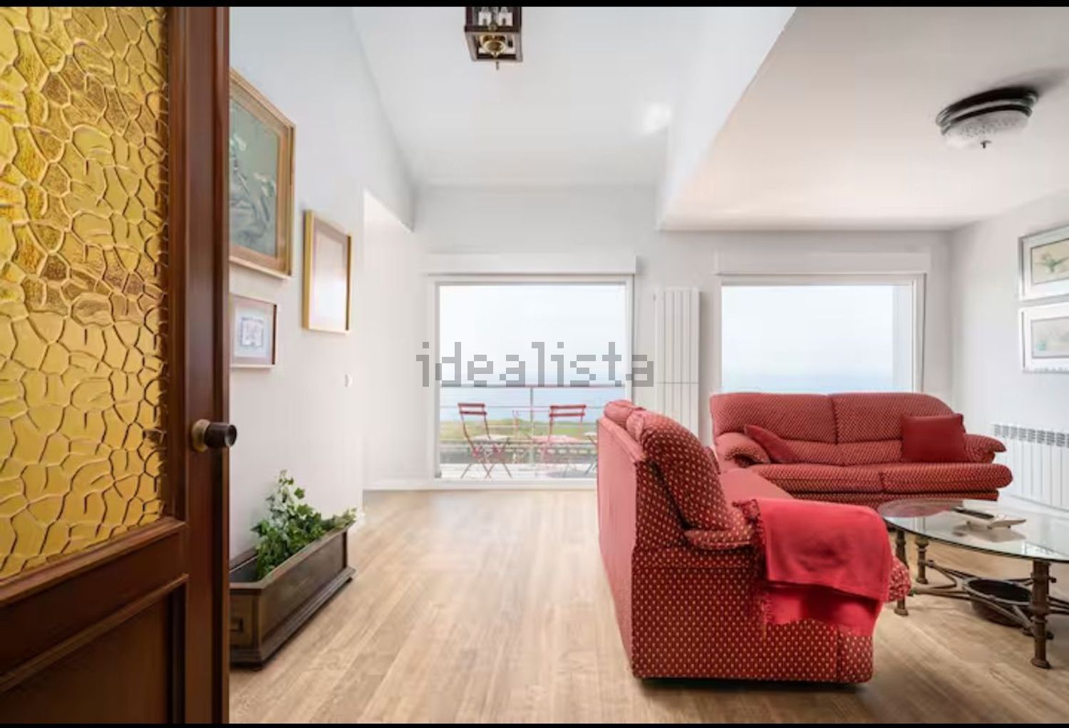 Chalet mit direkter Strandzugang in Gozón — Wohnzimmer