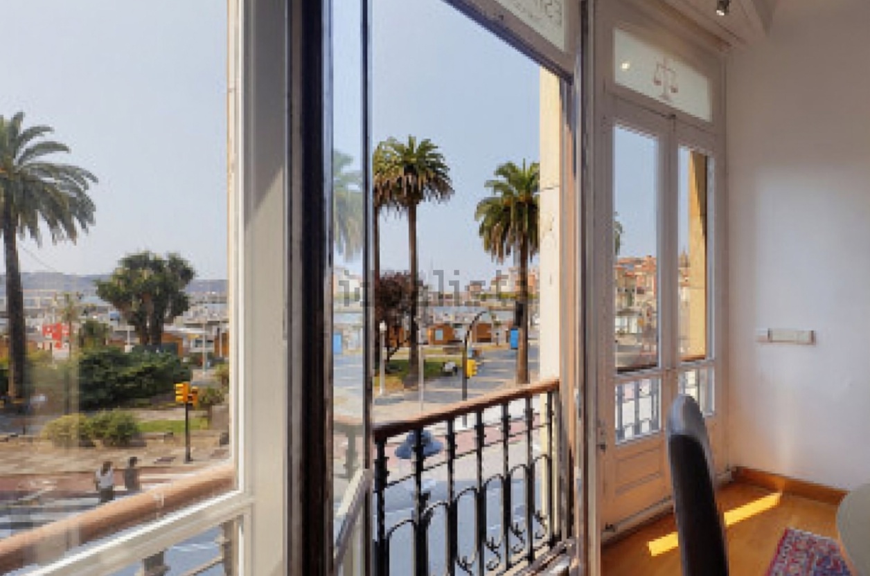 Appartement en première ligne de plage à Gijón