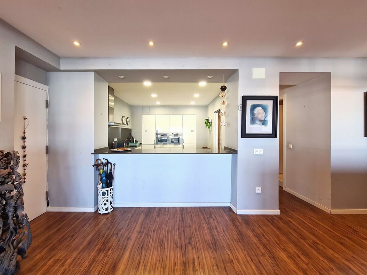 Beachfront flat in Arona — Kitchen