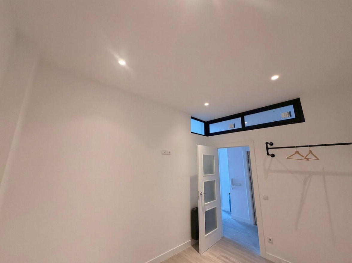 Beachfront flat in Arona — Bedroom