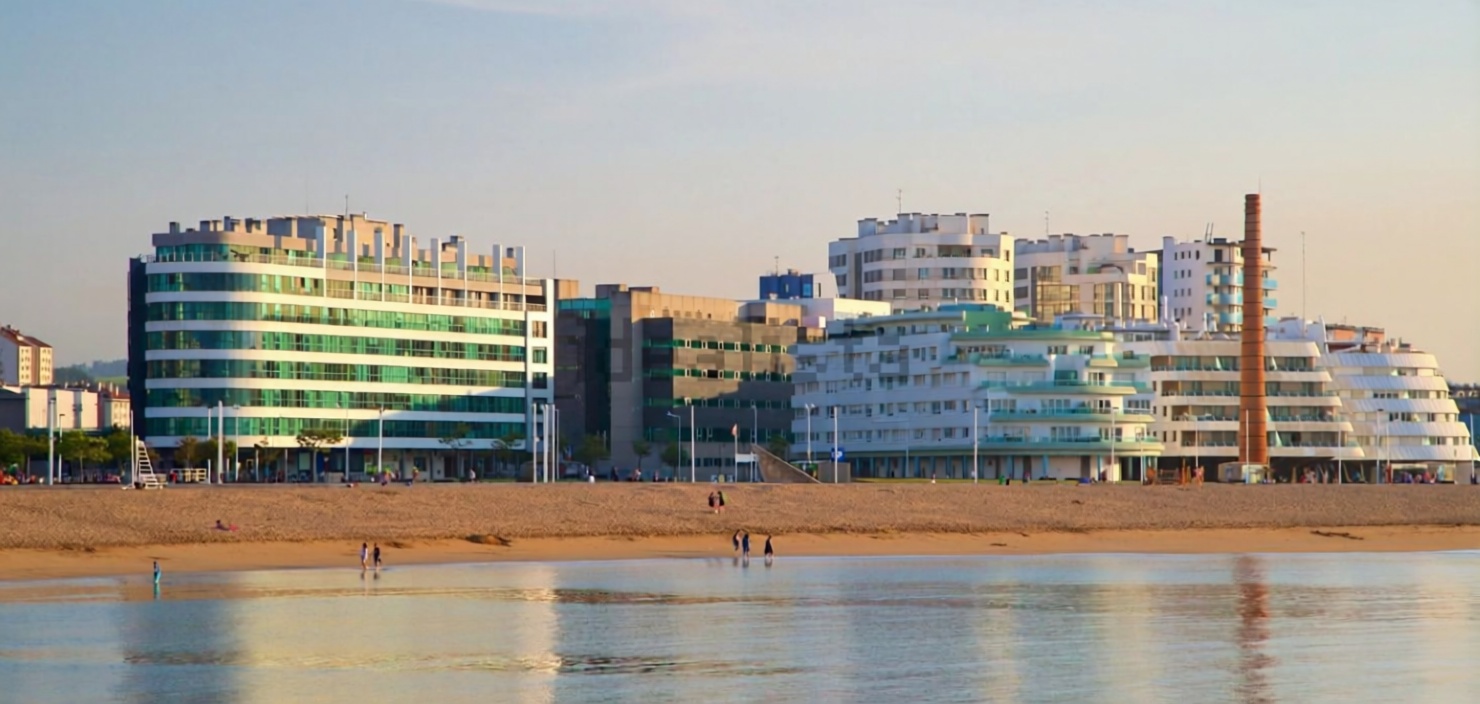 Appartement en première ligne de plage à Gijón