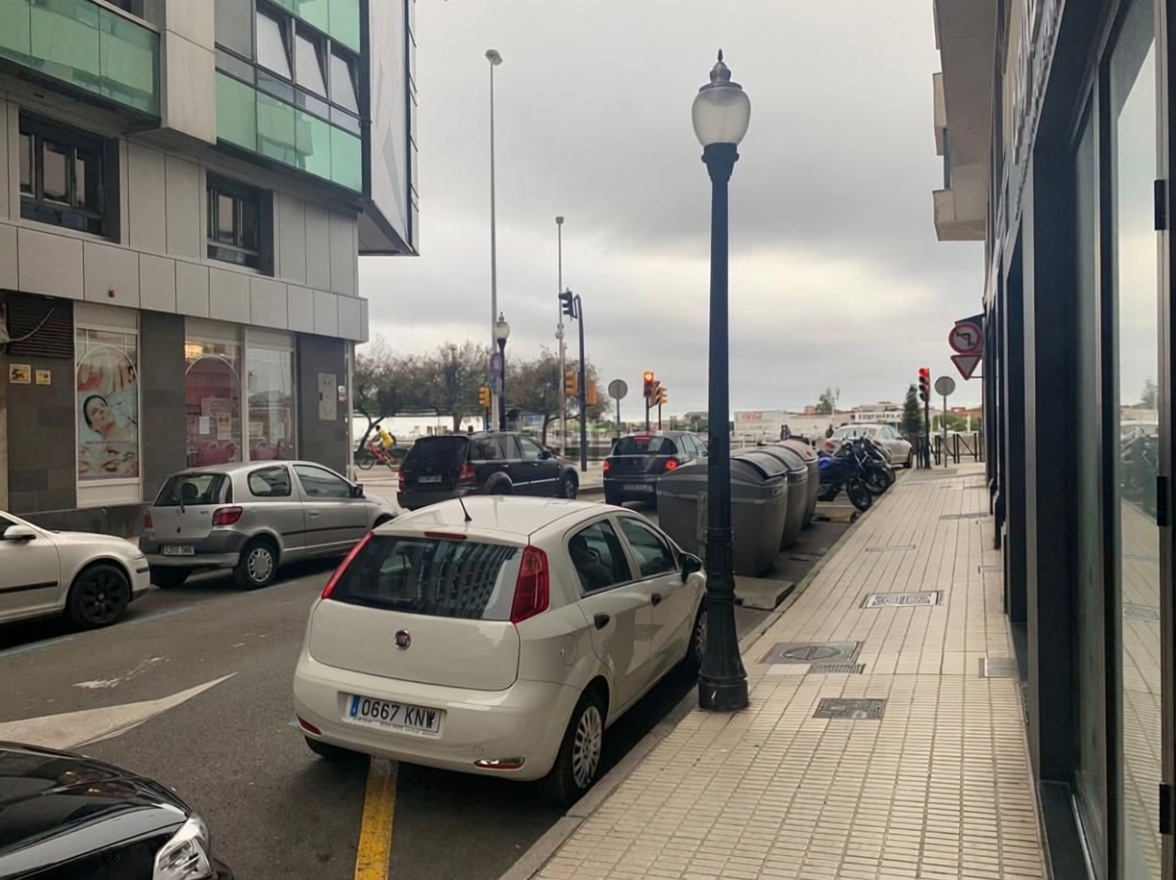 Beachfront flat in Arona — Sea view