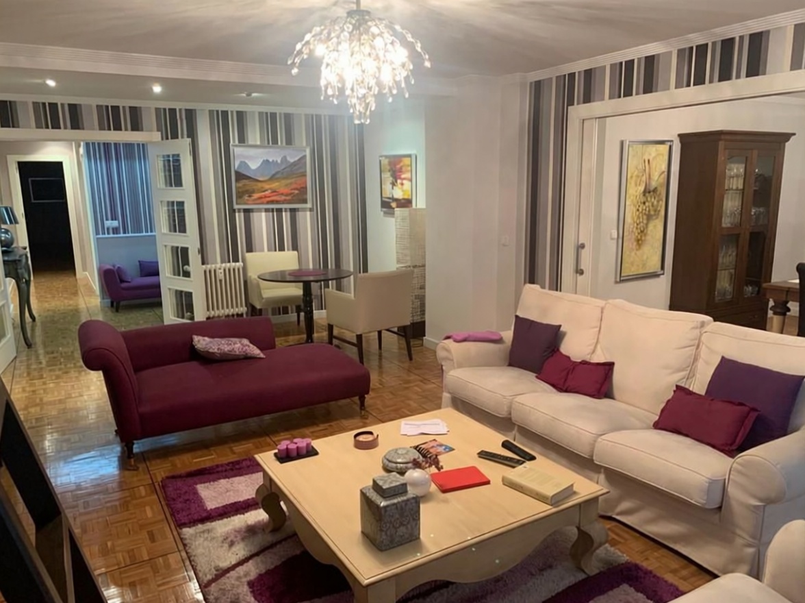 Beachfront flat in Arona — Living room