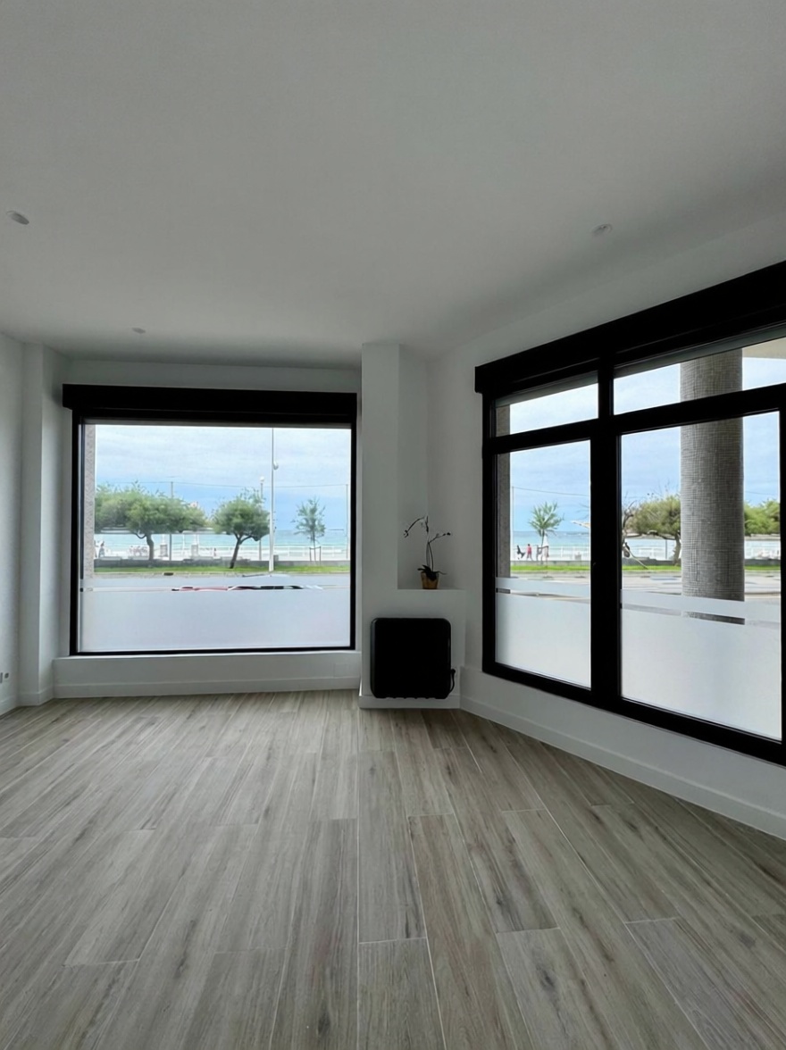 Beachfront flat in Arona — Living room
