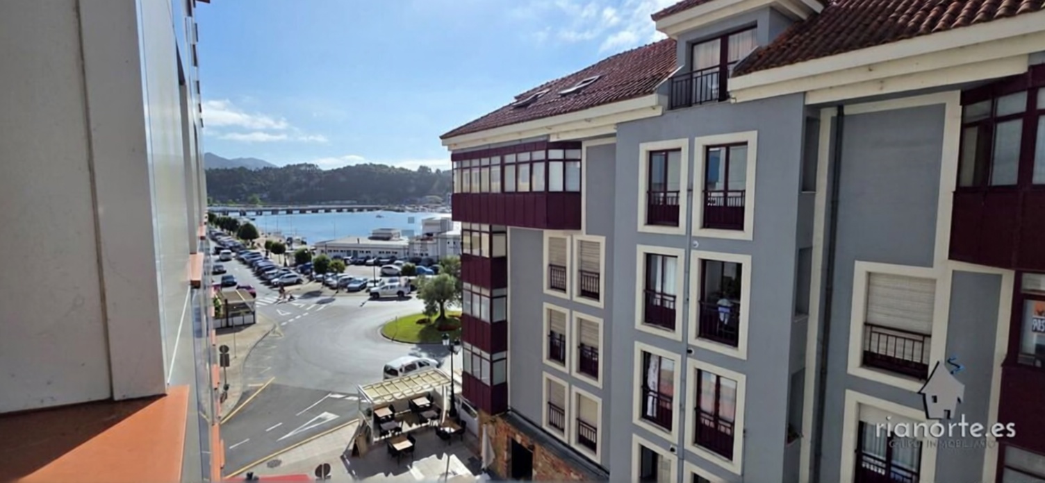 Beachfront flat in Ribadesella