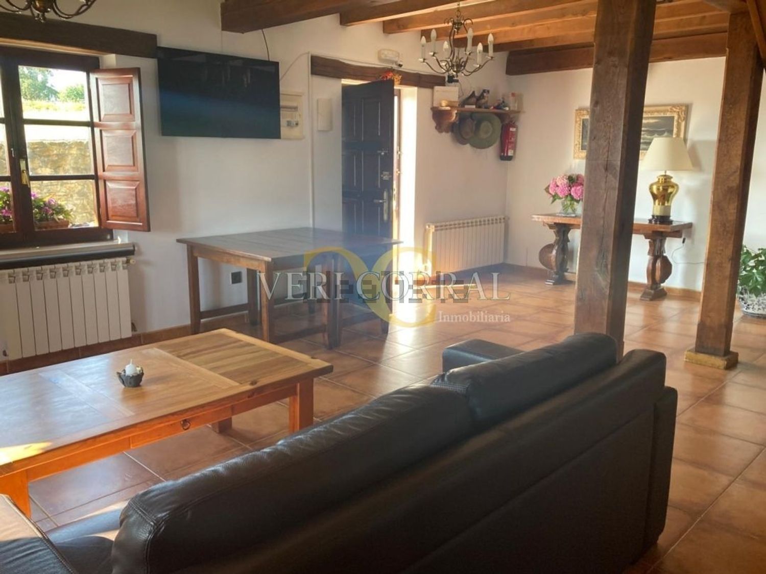 Chalet com acesso direto à praia em San Vicente de la Barquera — Sala