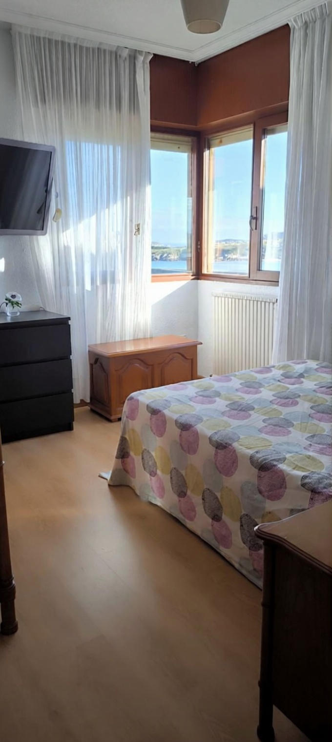 Beachfront duplex in Suances — Bedroom