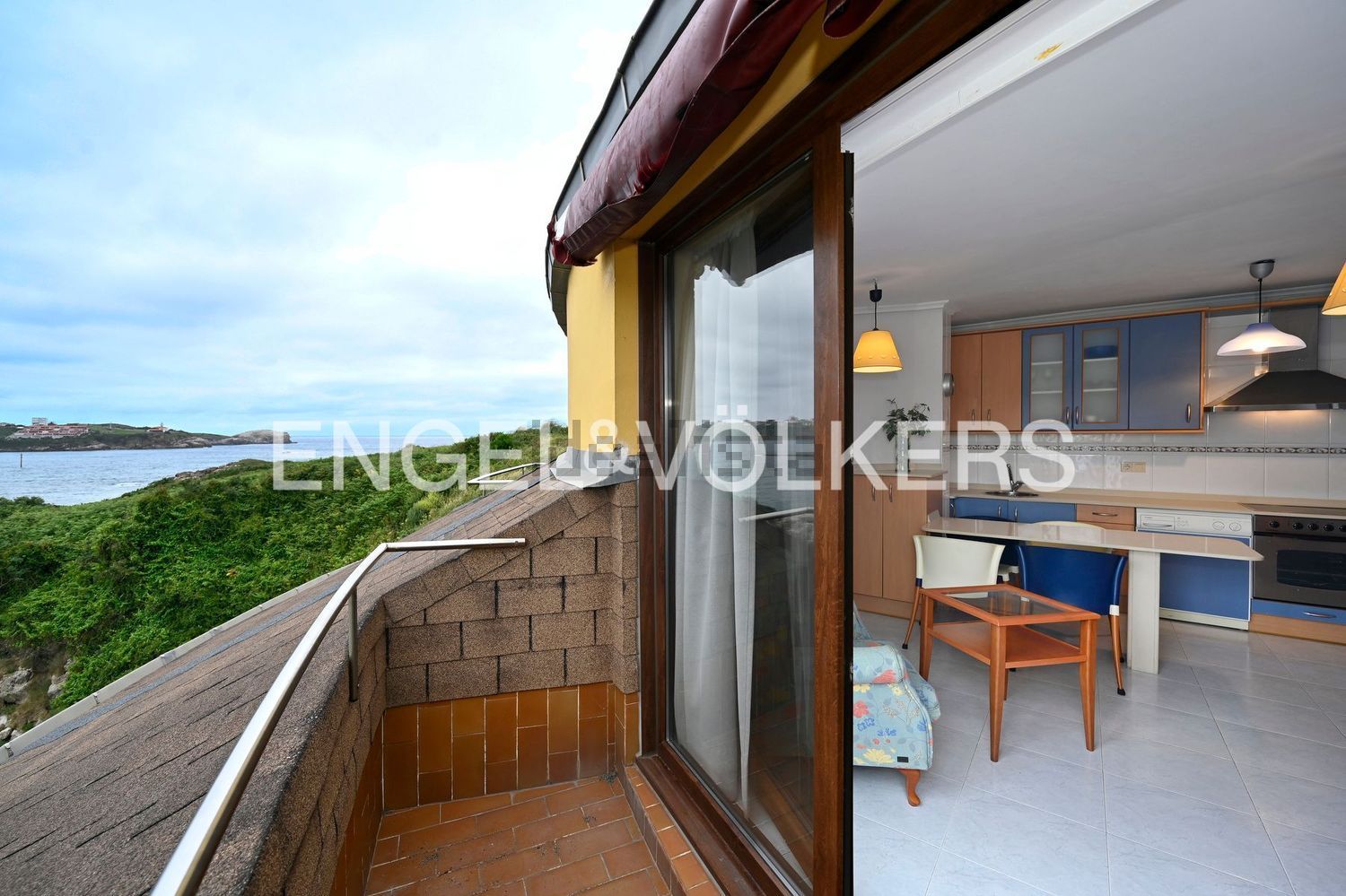 Apartamento em primeira linha de praia em Santander