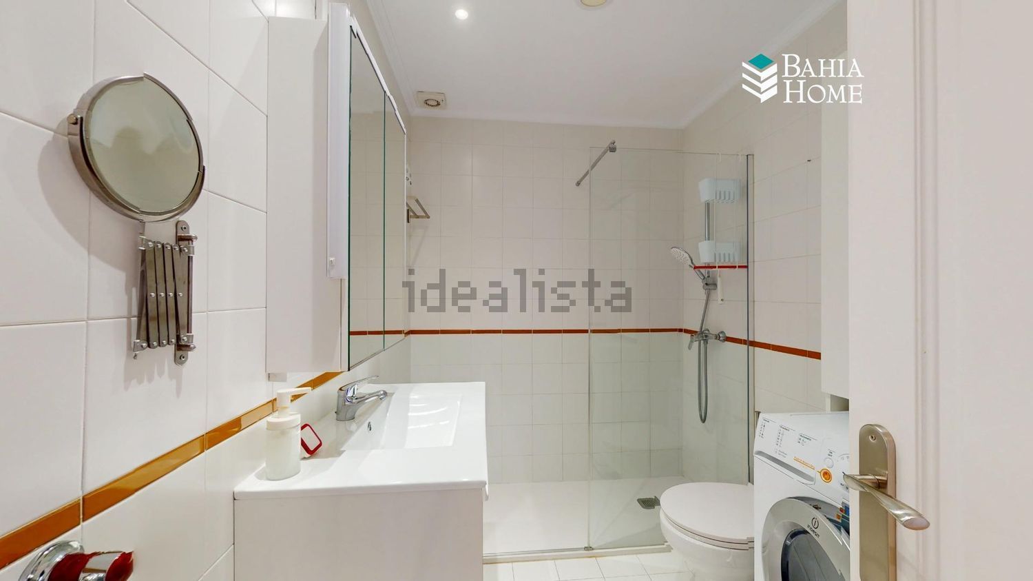 Apartamento em primeira linha de praia em Santander — Casa banho