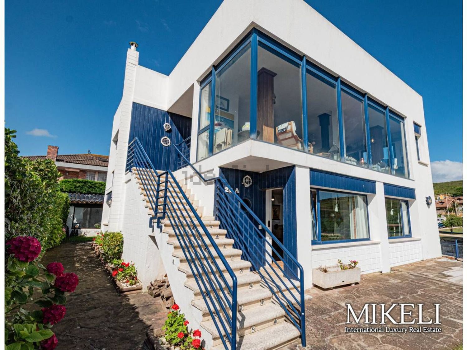 Chalet com acesso direto à praia em Soto de la Marina — Fachada