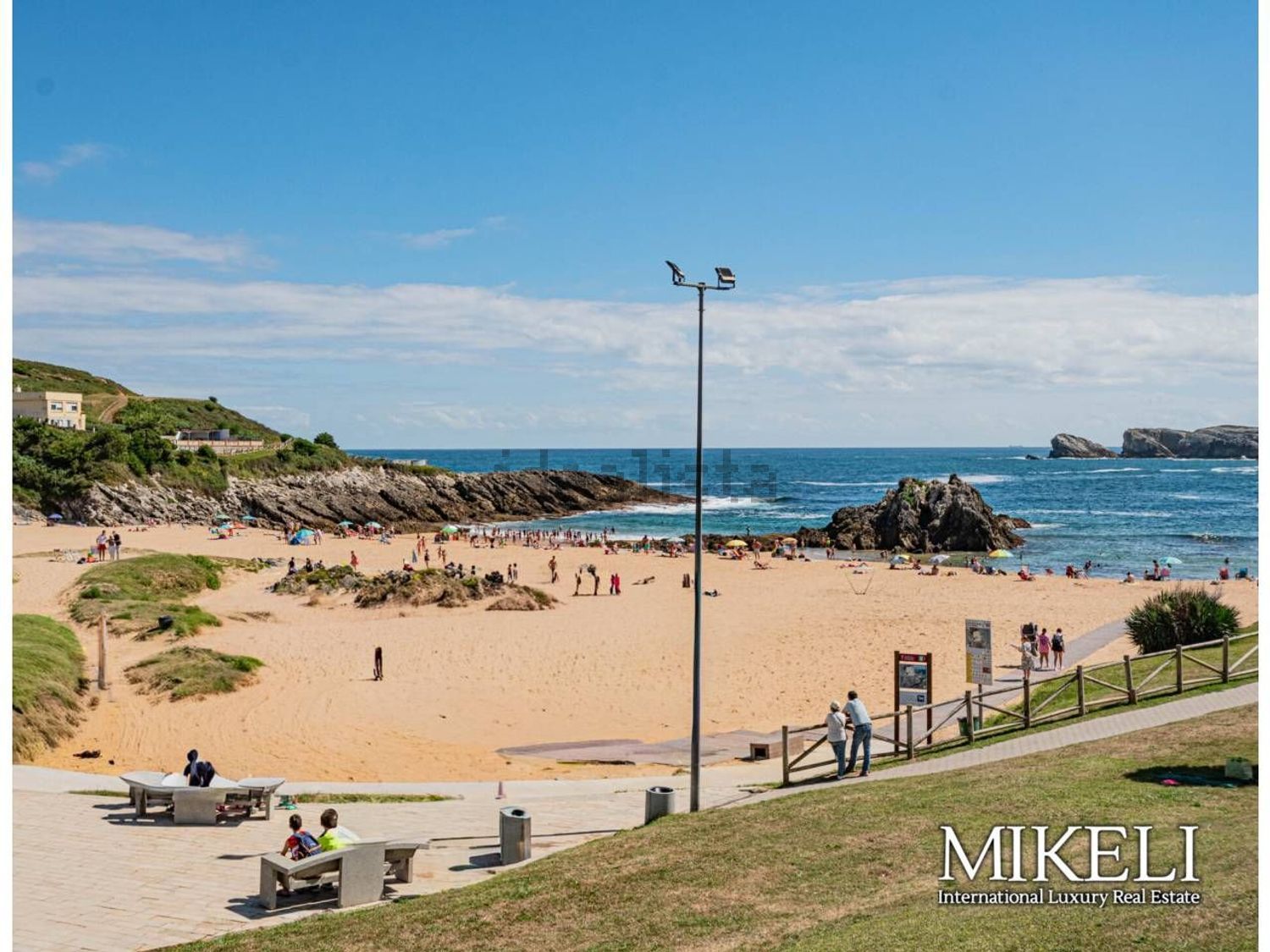 Chalet com acesso direto à praia em Soto de la Marina — Vista mar