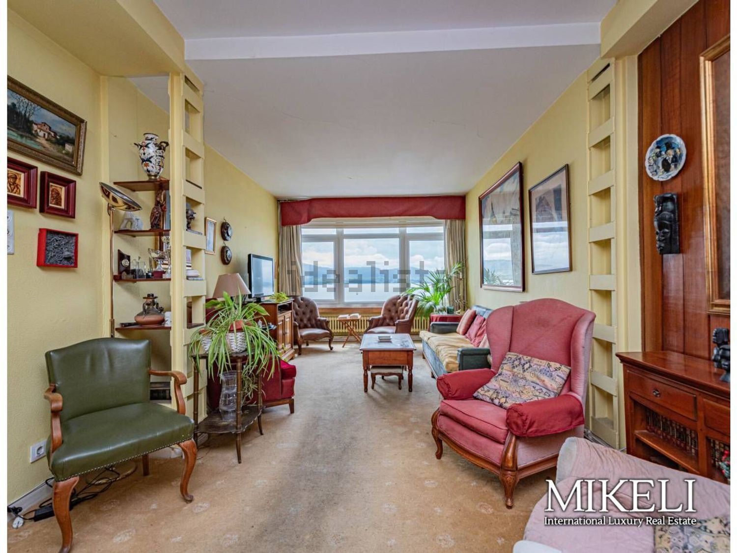 Apartamento em primeira linha de praia em Santander — Sala