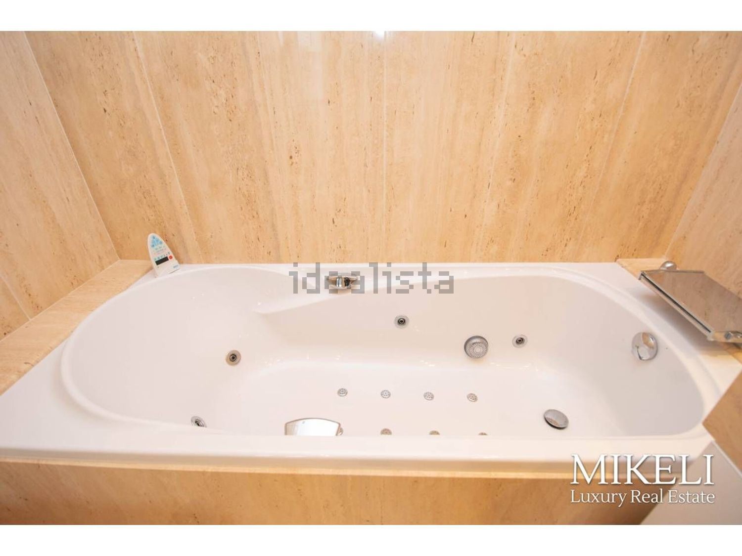 Apartamento em primeira linha de praia em Santander — Casa banho