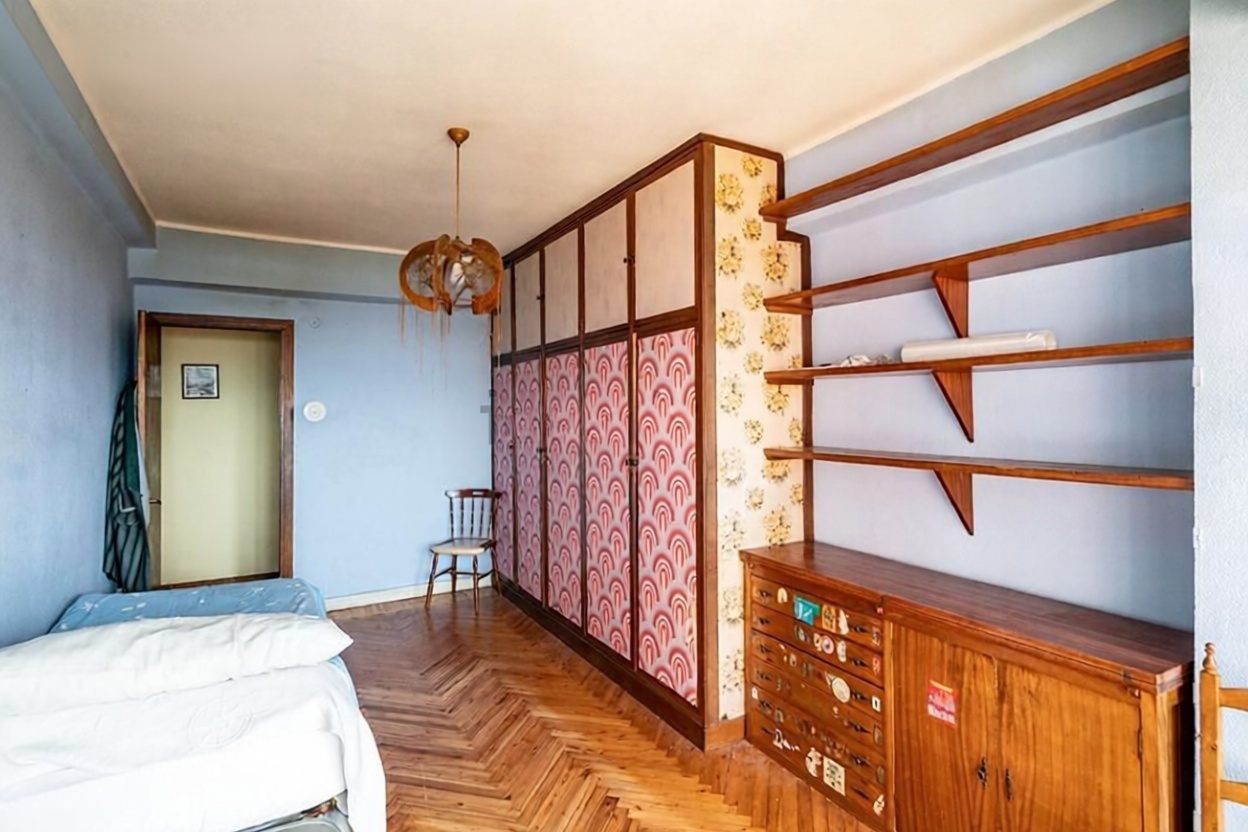 Beachfront flat in Santander — Bedroom