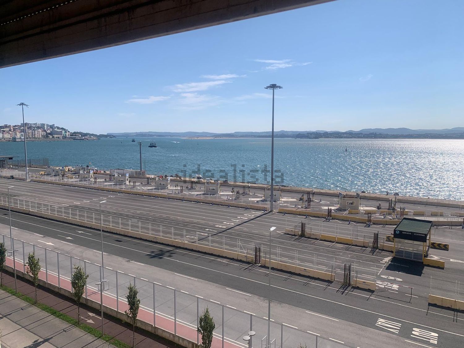 Apartamento em primeira linha de praia em Santander — Vista mar