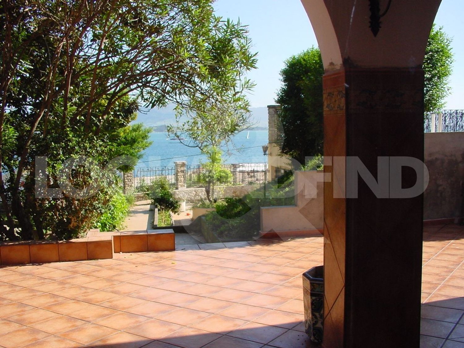 Chalet com acesso direto à praia em Santander — Terraço mar
