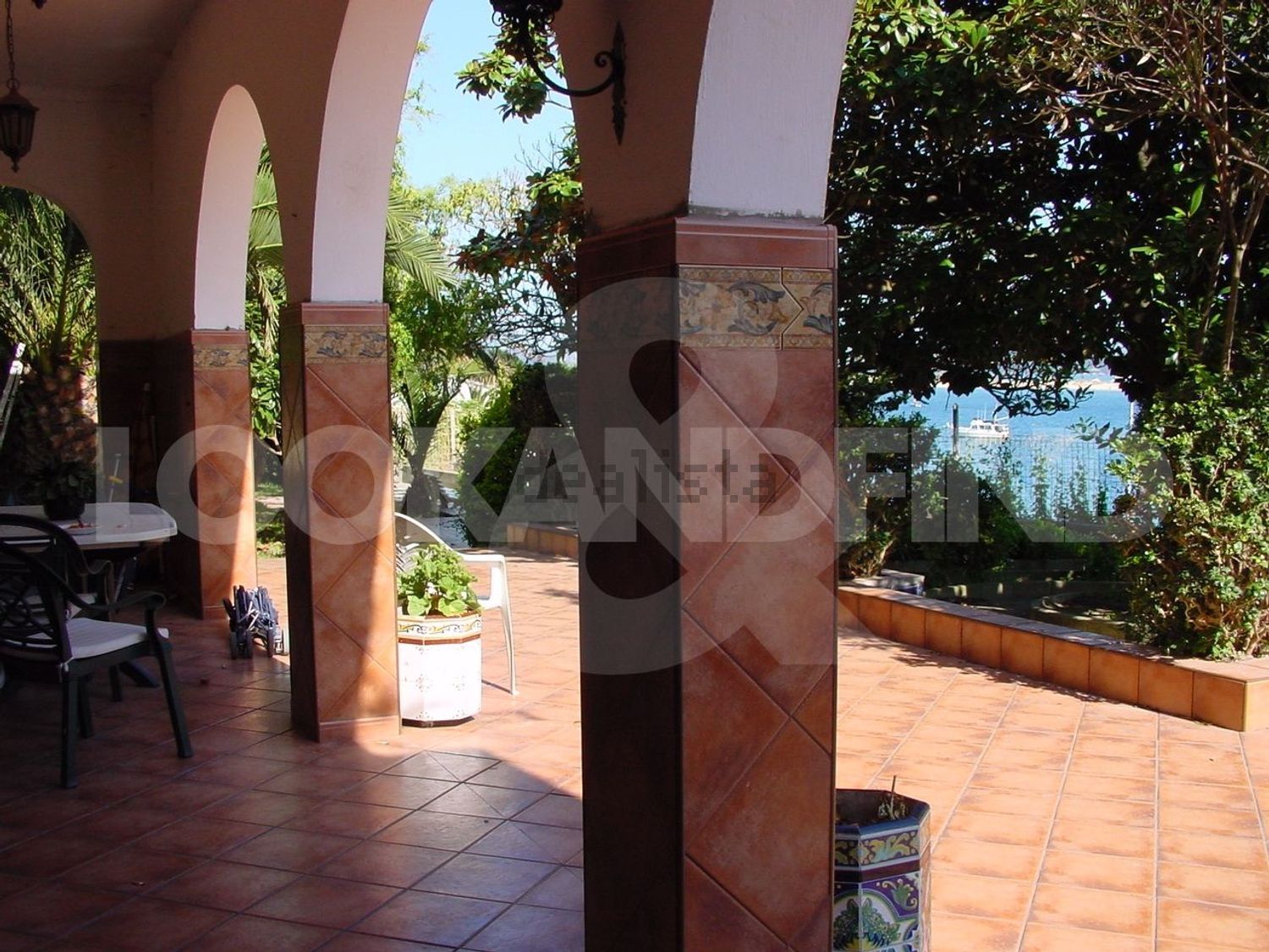 Chalet com acesso direto à praia em Santander — Terraço mar