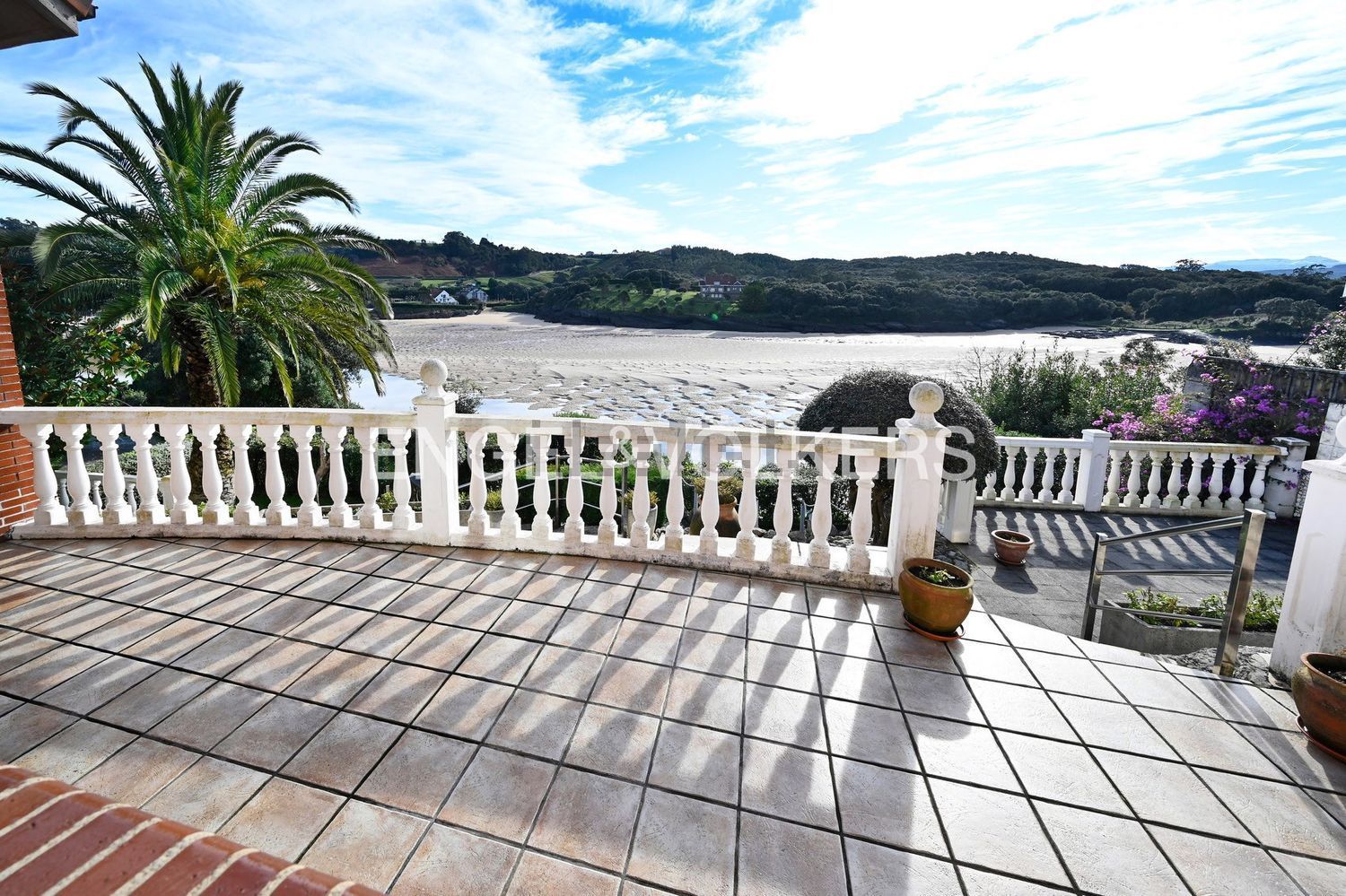 Chalet com acesso direto à praia em Ajo