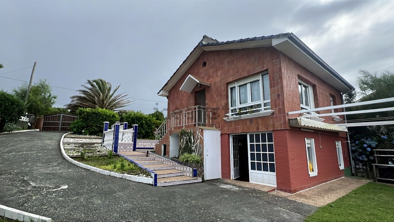 Chalet con acceso directo a playa en Ribamontan al Mar — Terraza mar
