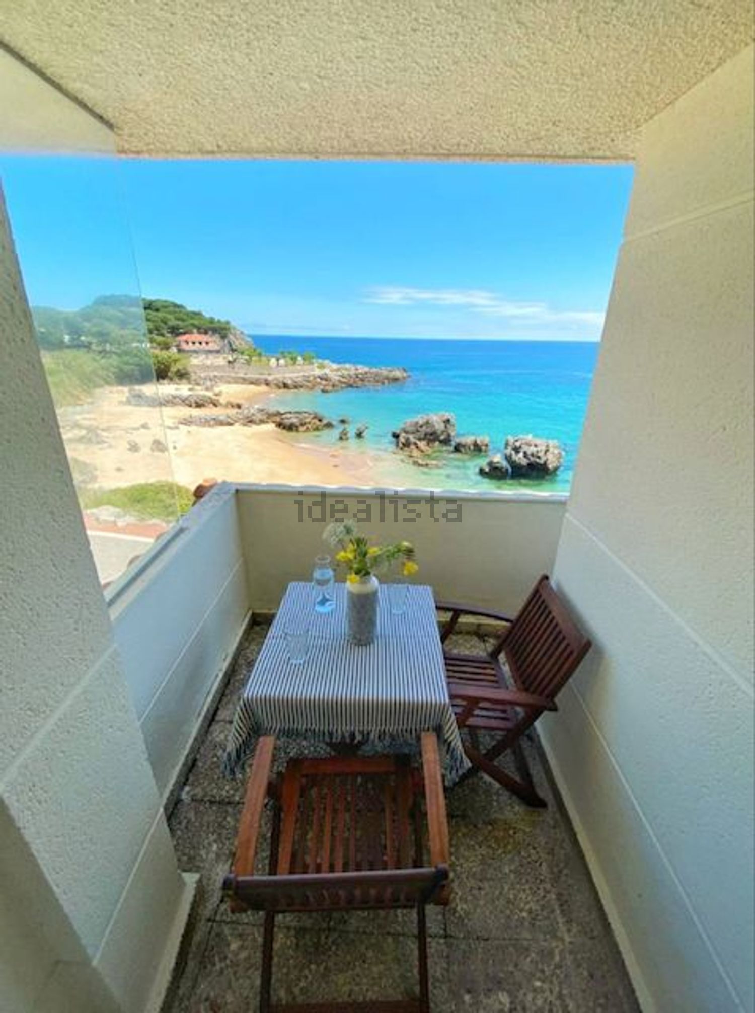 Apartamento em primeira linha de praia em Isla