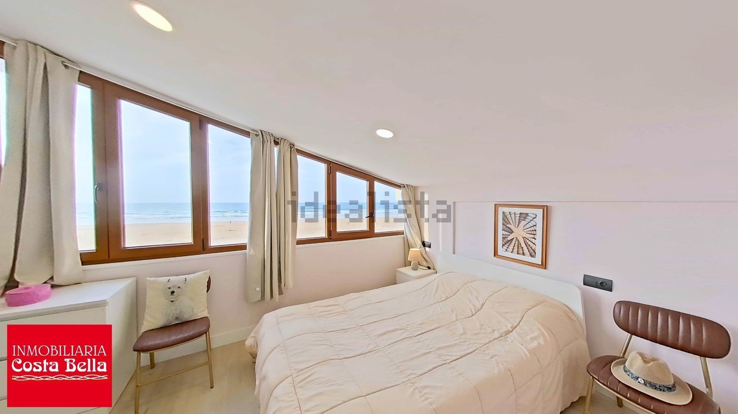 Duplex em primeira linha de praia em Santoña — Quarto