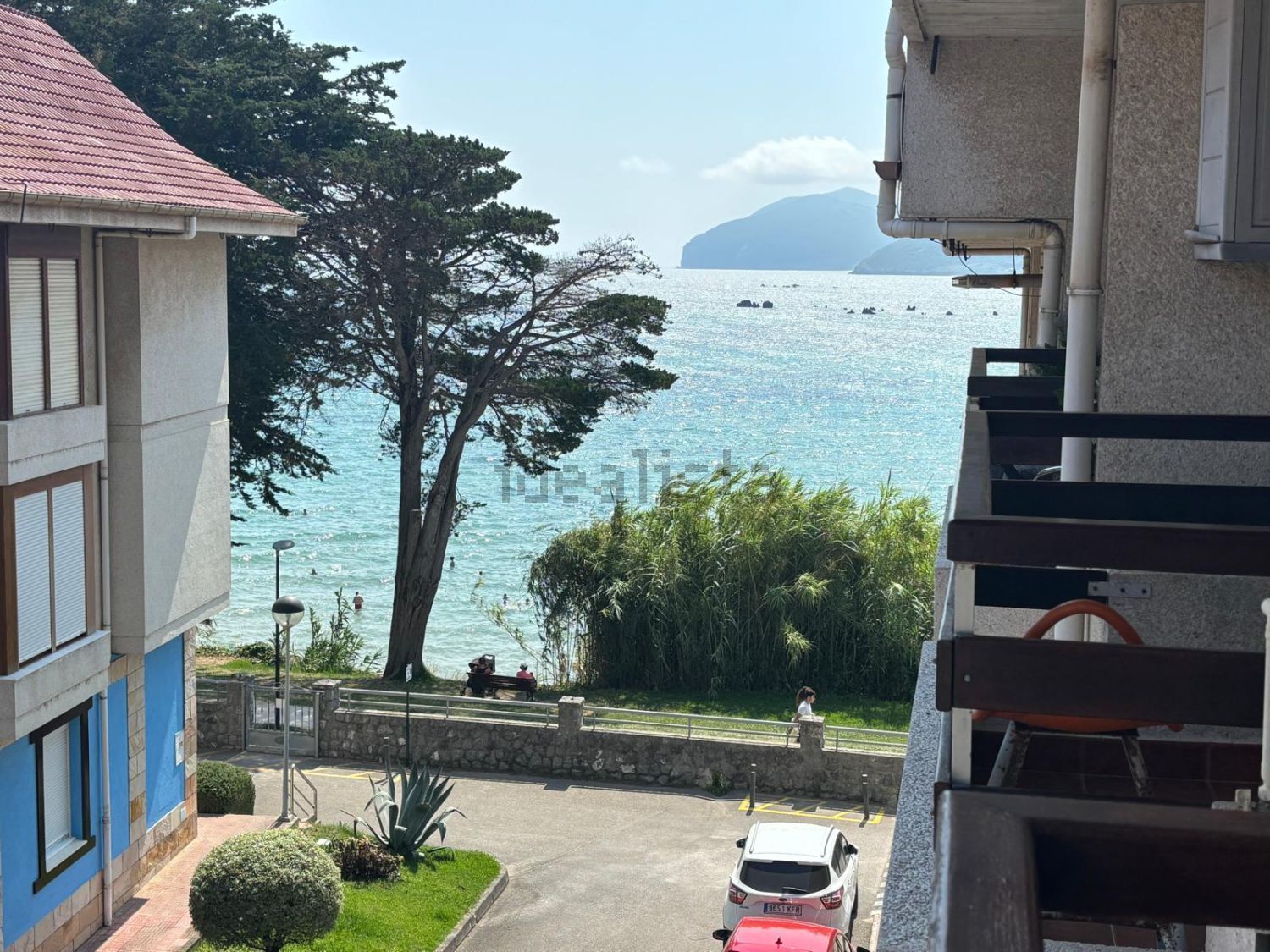 Apartamento em primeira linha de praia em Noja