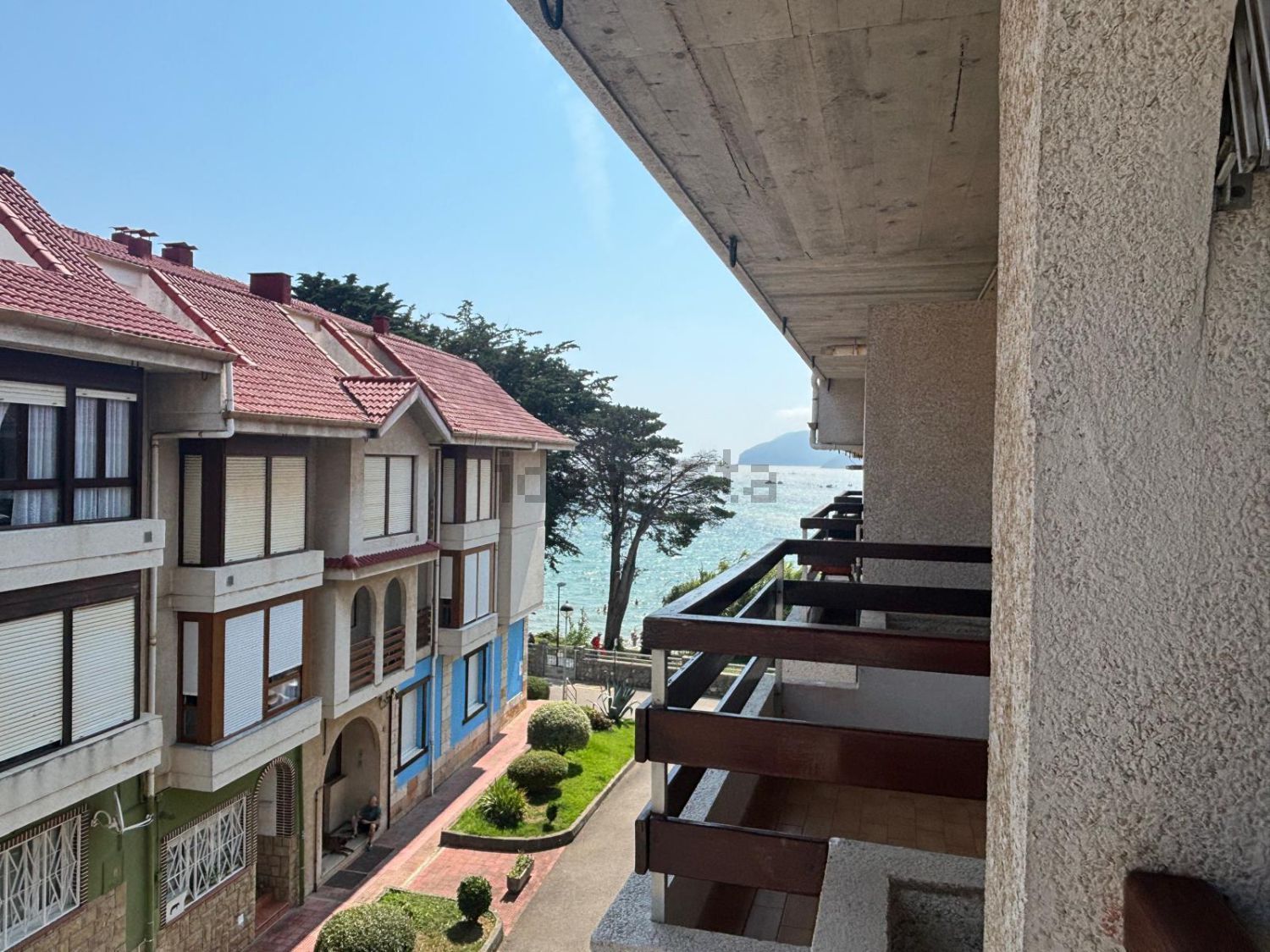 Apartamento em primeira linha de praia em Noja — Vista mar