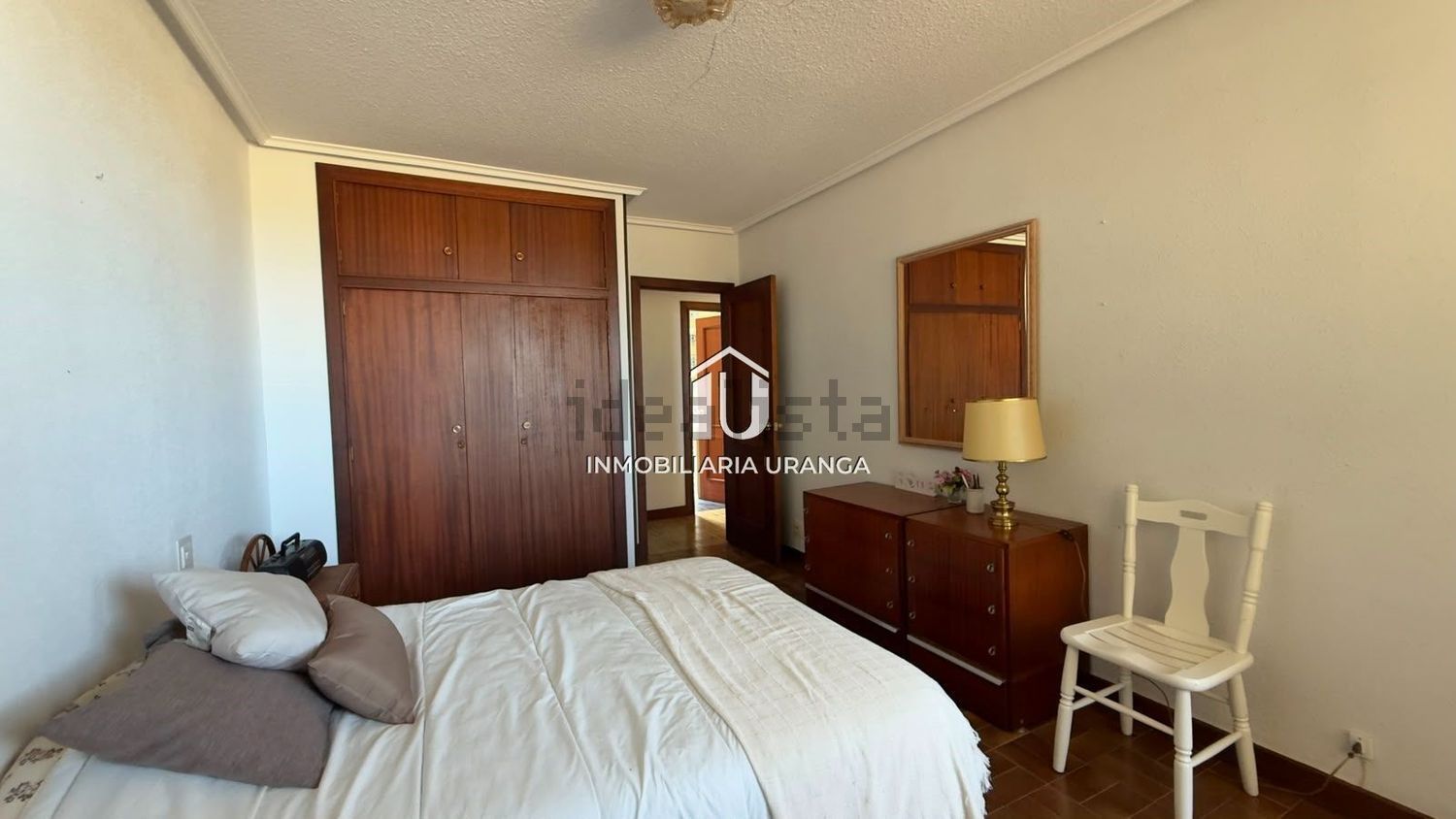 Apartamento em primeira linha de praia em Laredo — Quarto