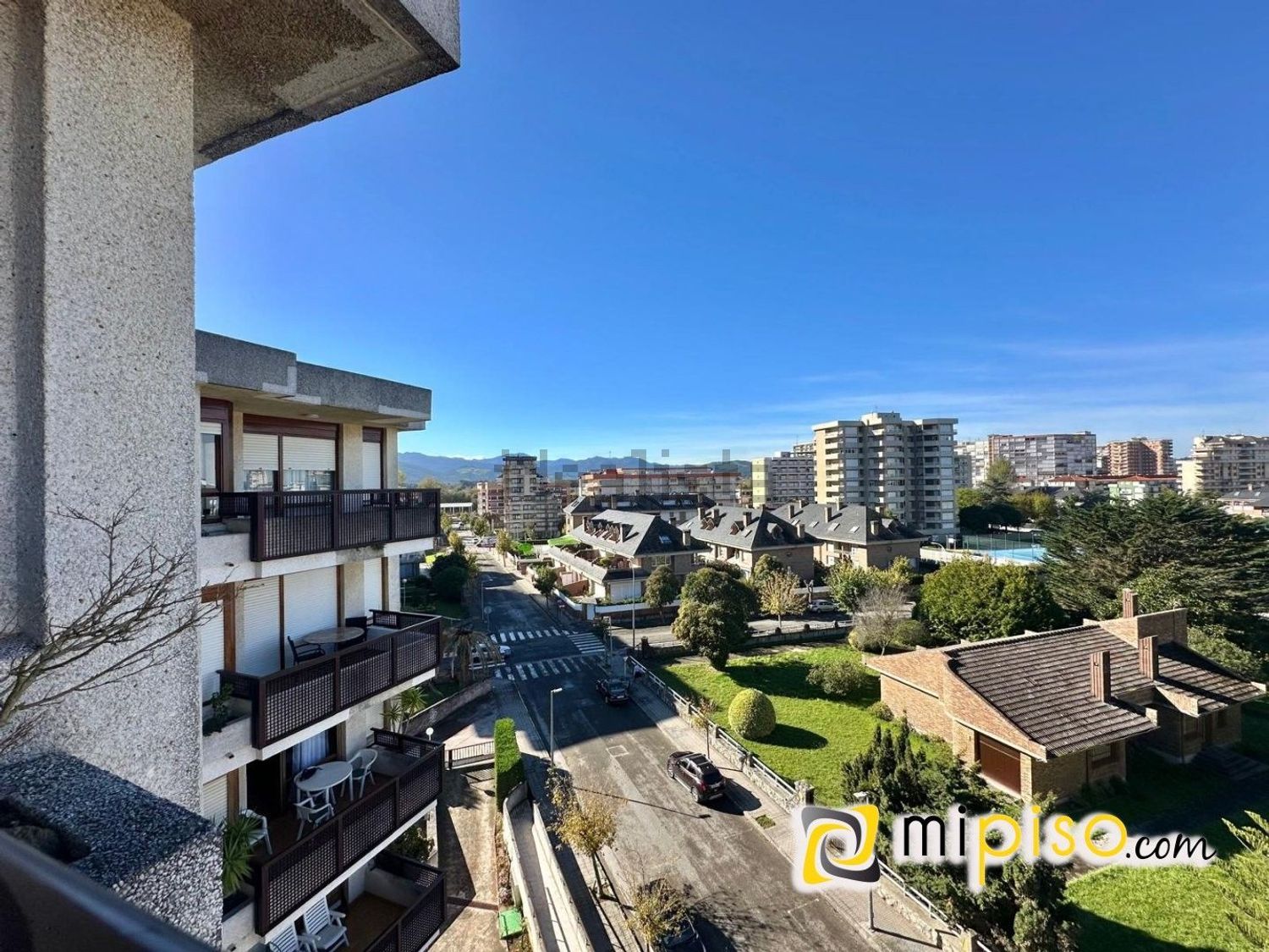 Apartamento em primeira linha de praia em Laredo — Cozinha