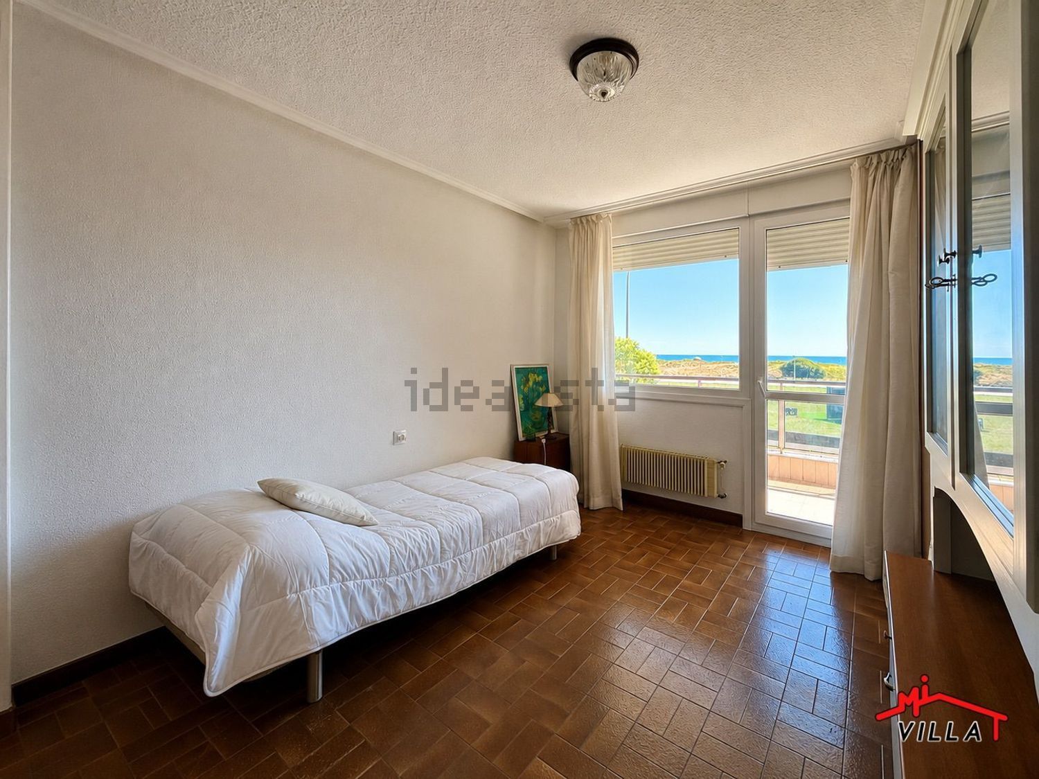 Apartamento em primeira linha de praia em Laredo — Quarto