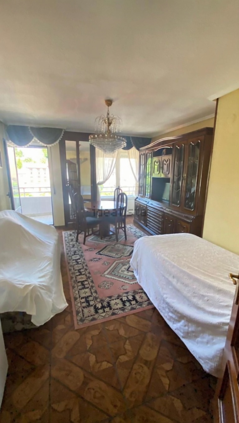 Beachfront flat in Laredo — Dining room