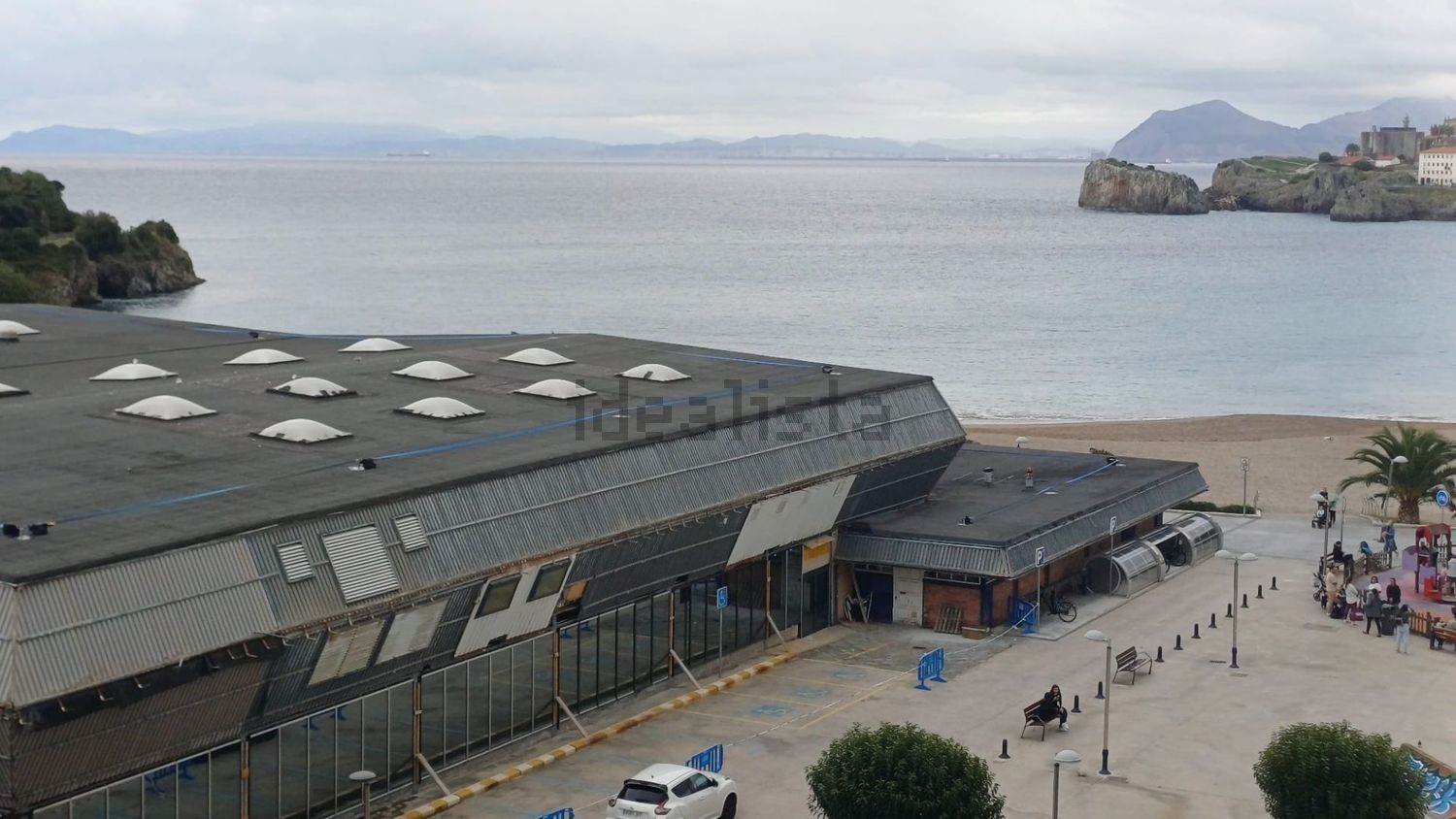 Apartamento em primeira linha de praia em Castro Urdiales — Vista mar