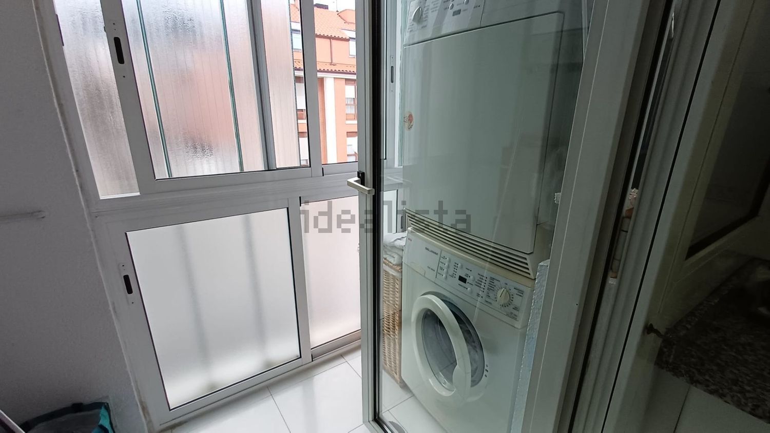Apartamento em primeira linha de praia em Castro Urdiales — Quarto