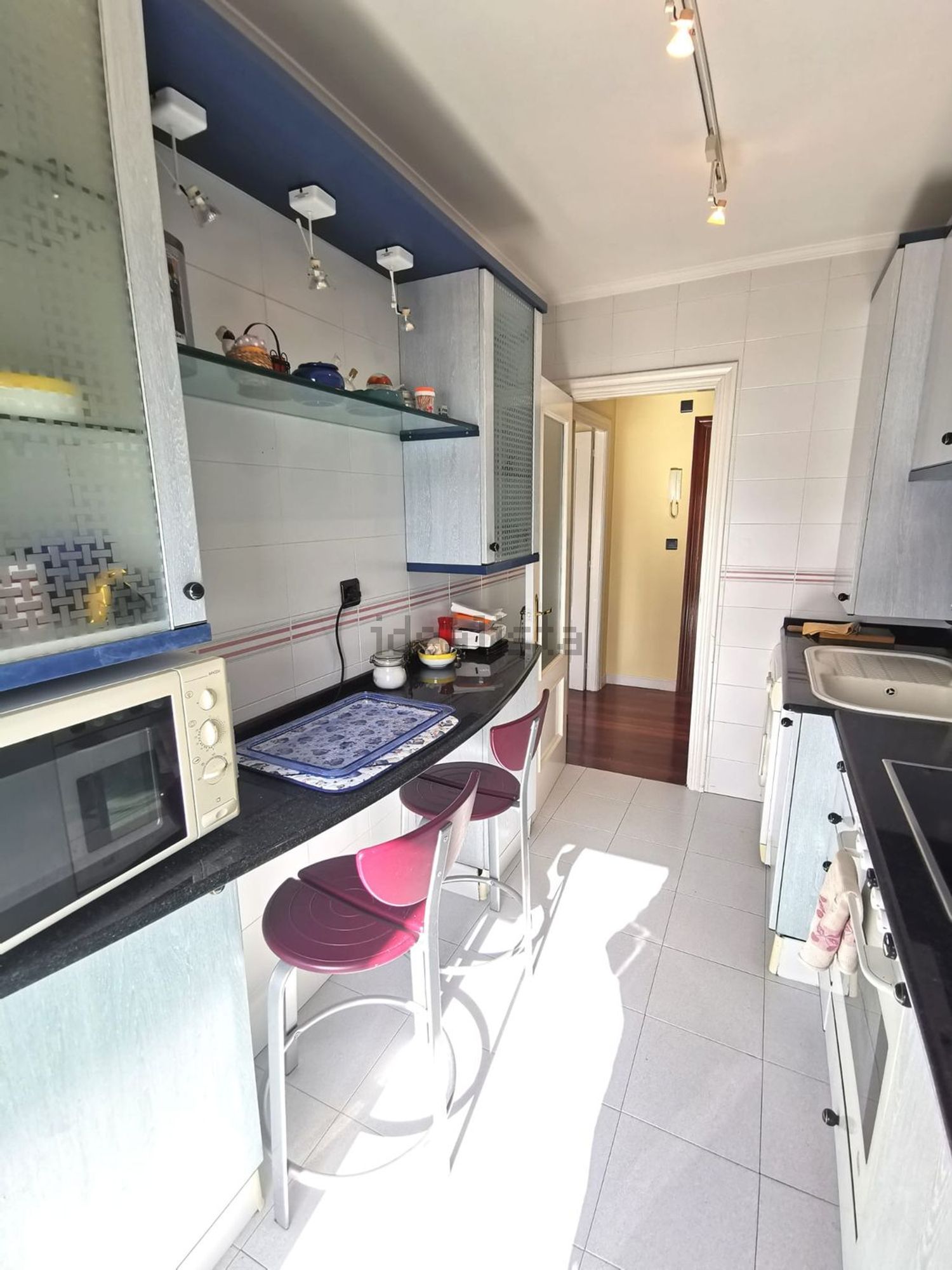 Apartamento em primeira linha de praia em Castro Urdiales — Cozinha