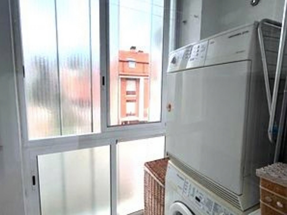 Beachfront flat in Castro Urdiales — Bedroom