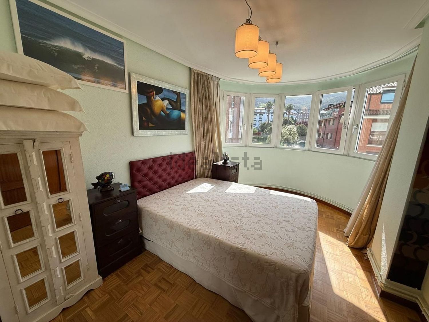 Apartamento em primeira linha de praia em Castro Urdiales — Quarto