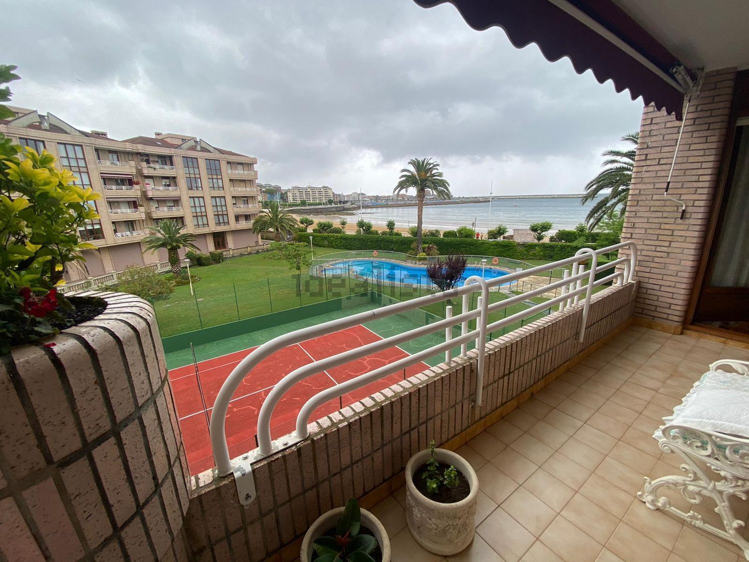 Apartamento em primeira linha de praia em Castro Urdiales — Cozinha