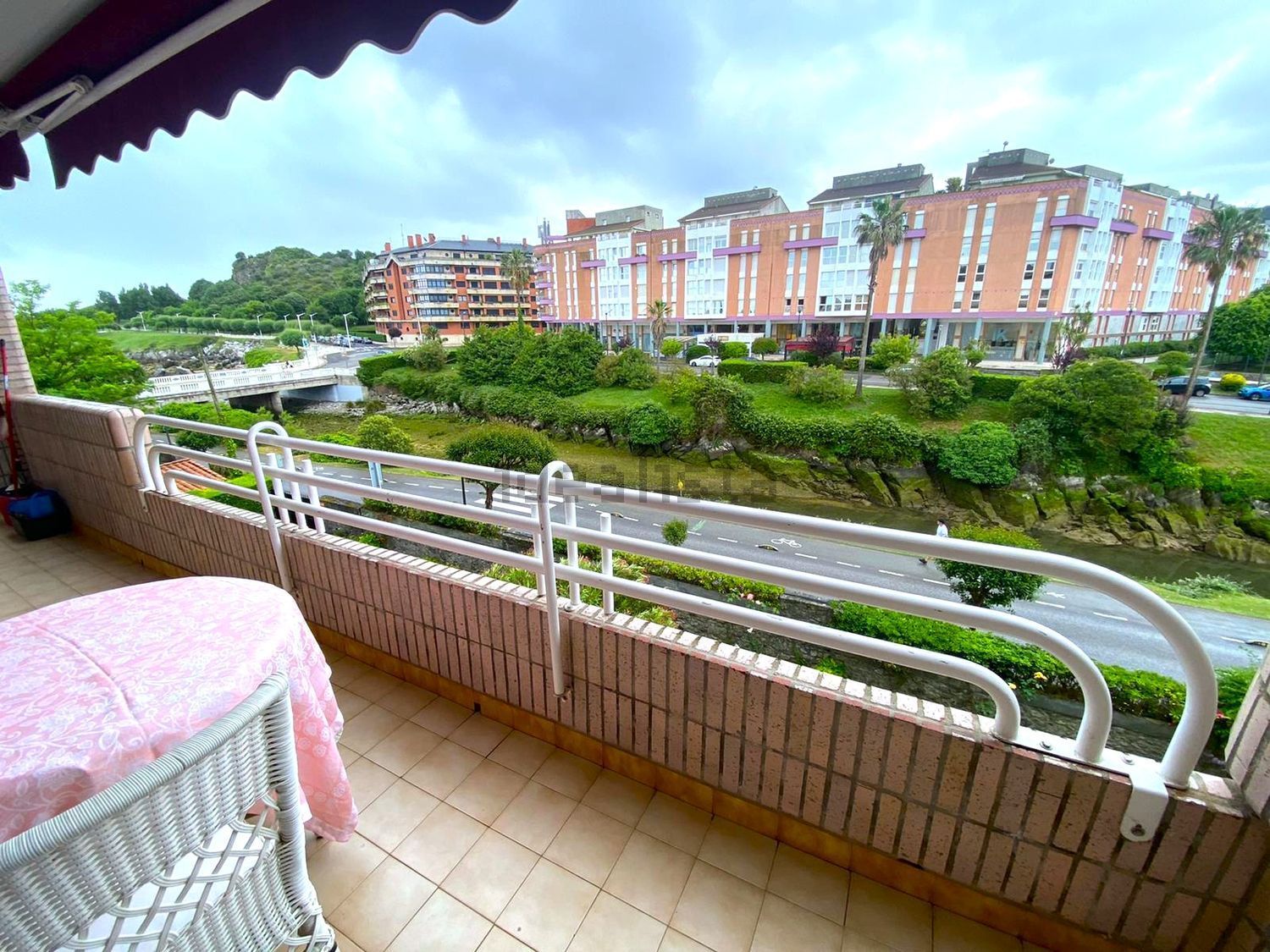 Apartamento em primeira linha de praia em Castro Urdiales — Casa banho