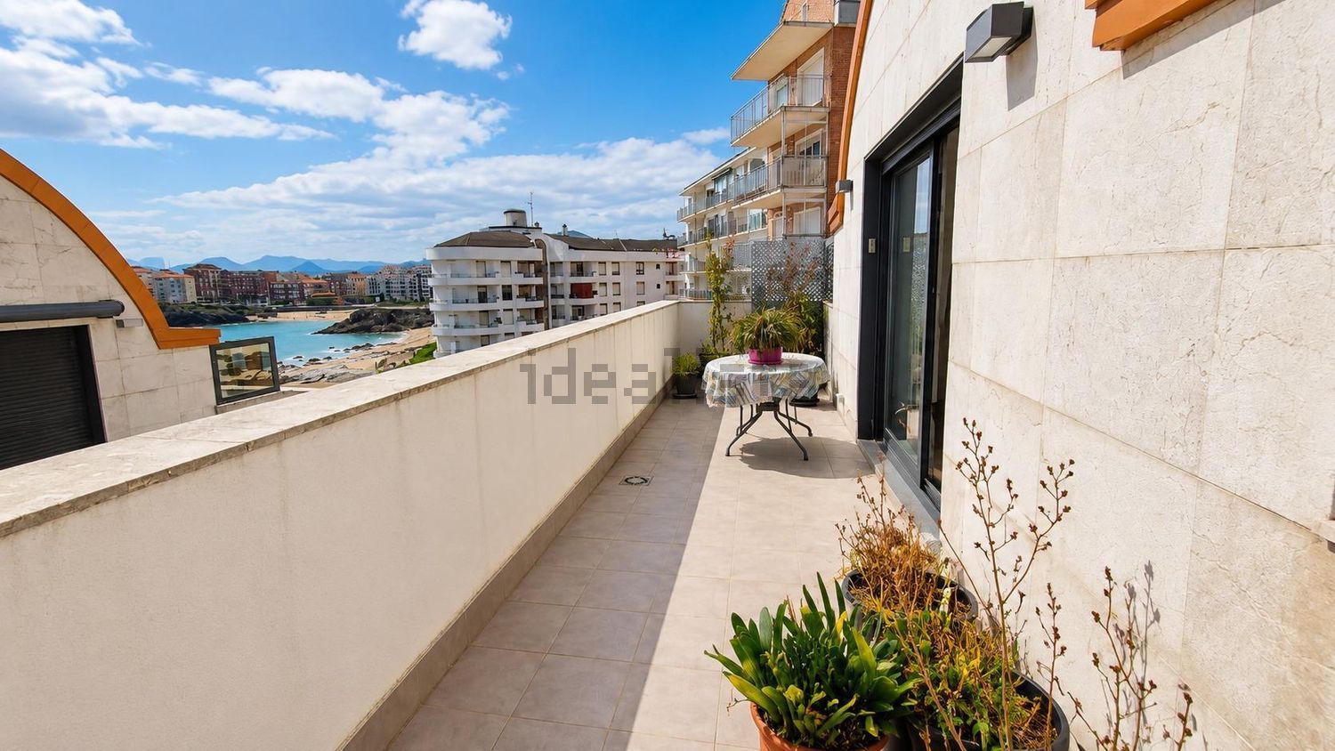 Ático em primeira linha de mar em Castro Urdiales — Terraço mar