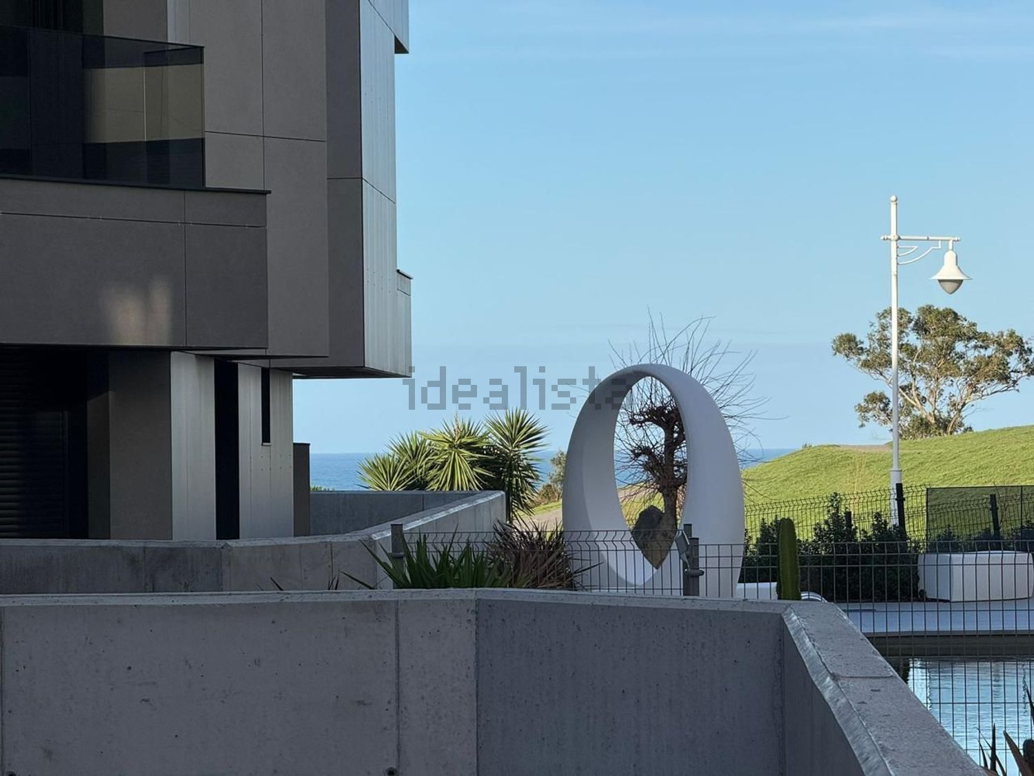 Apartamento em primeira linha de praia em Castro Urdiales — Quarto