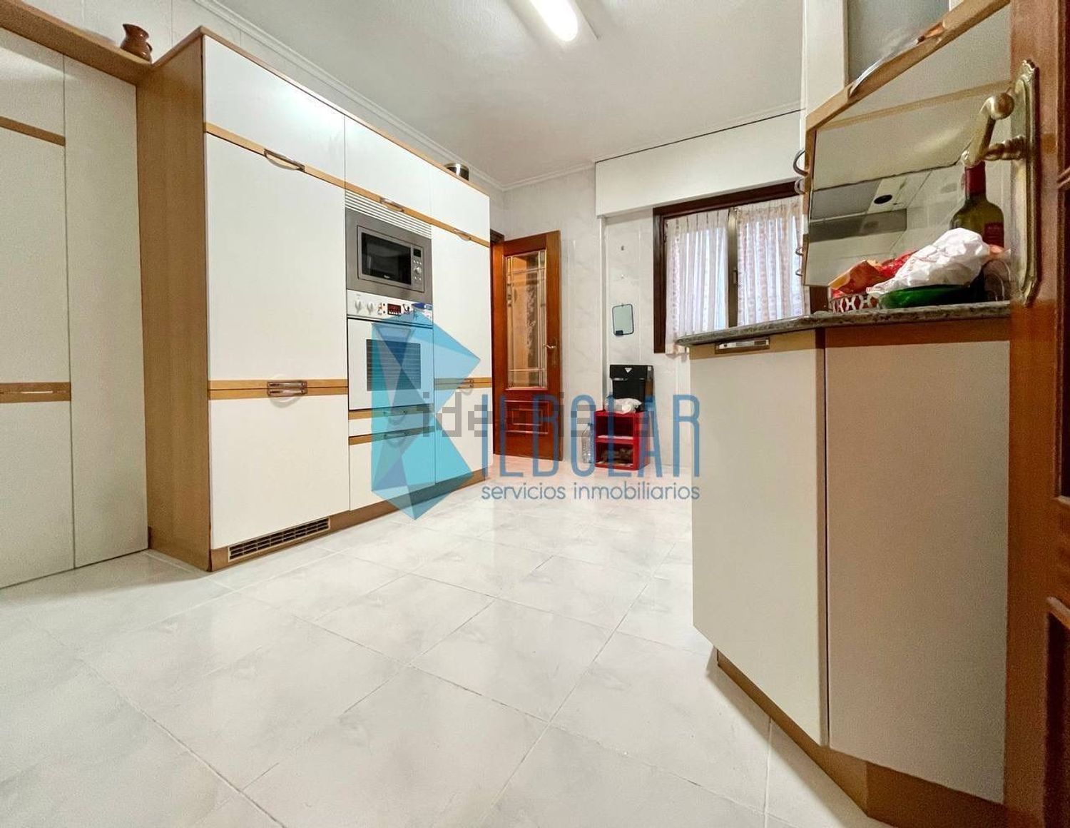 Apartamento em primeira linha de praia em Castro Urdiales — Cozinha