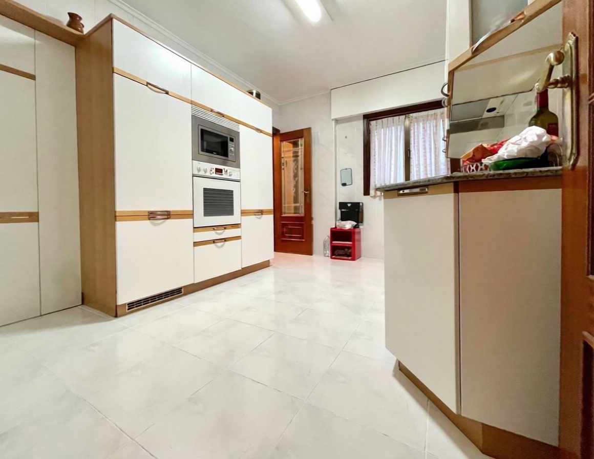 Apartamento em primeira linha de praia em Castro Urdiales — Cozinha