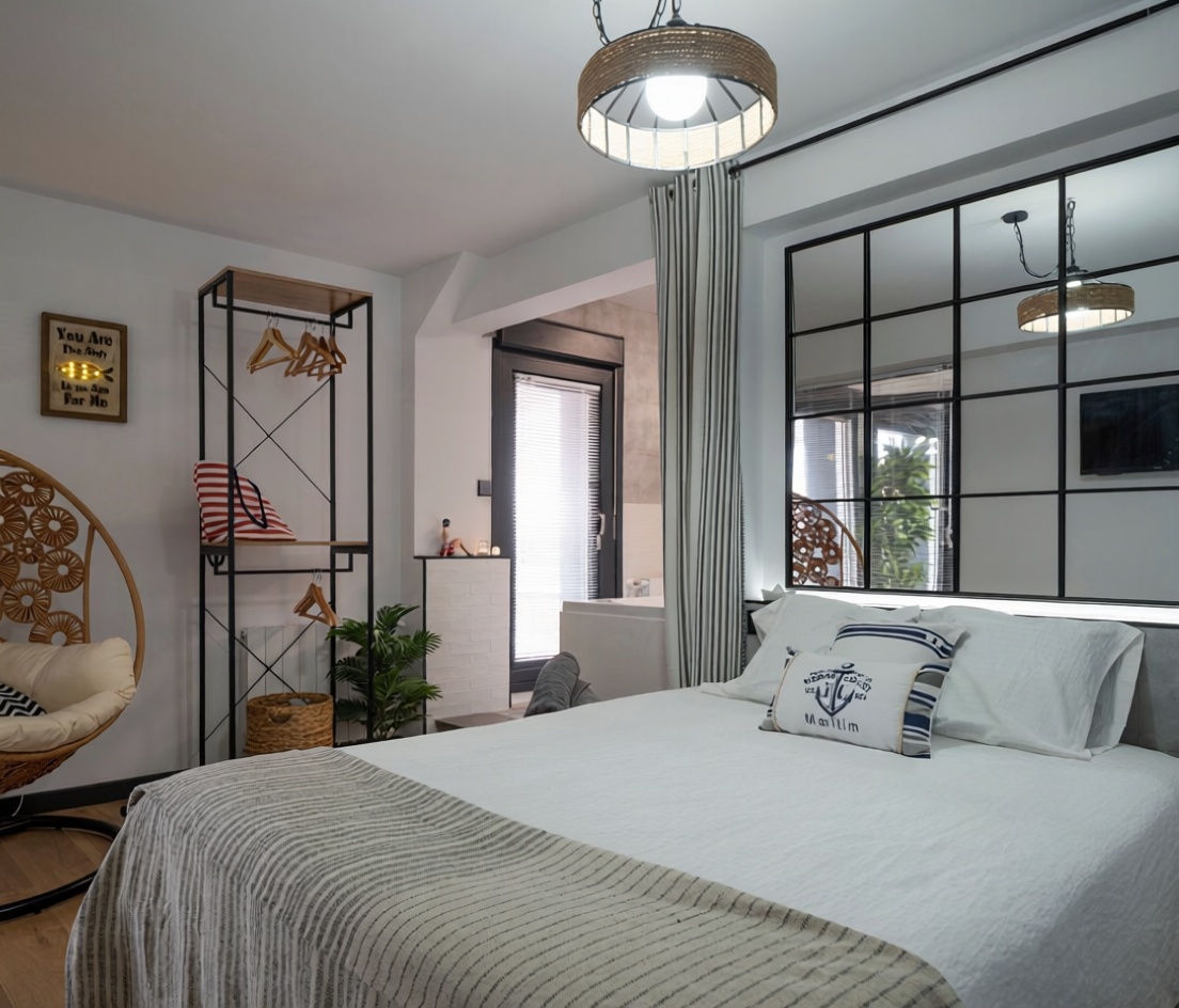 Seafront attic in Santurtzi — Bedroom