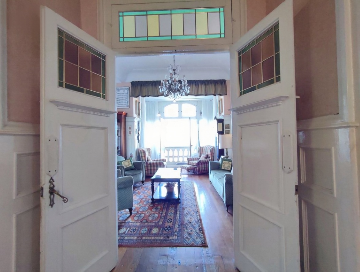 Beachfront flat in Portugalete — Bedroom