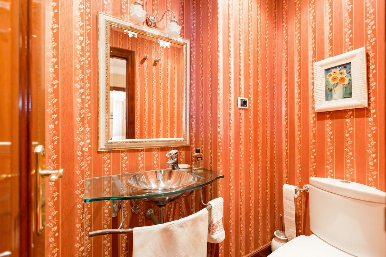 Beachfront duplex in Getxo — Bathroom