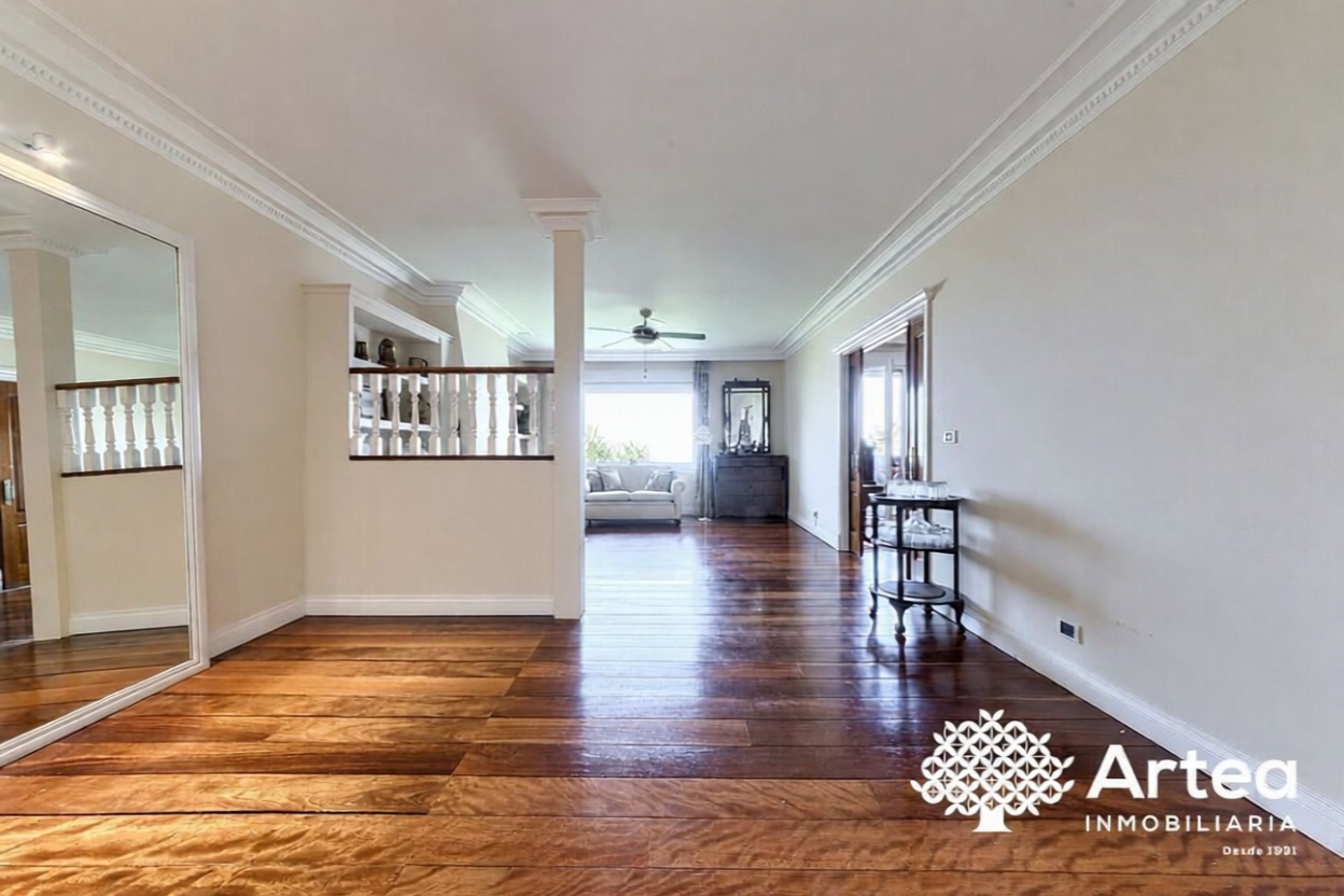 Beachfront flat in Getxo — Living room