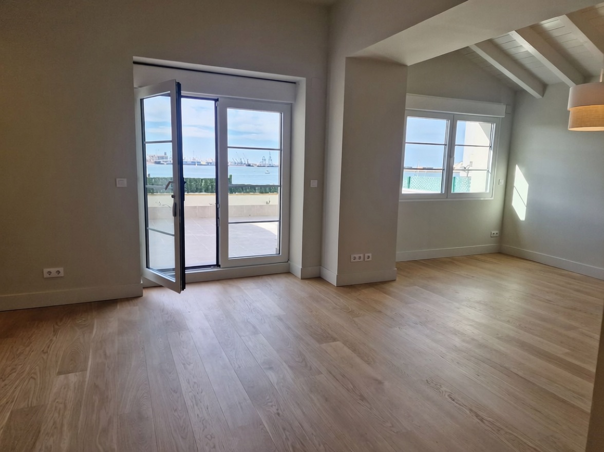 Beachfront duplex in Getxo — Living room