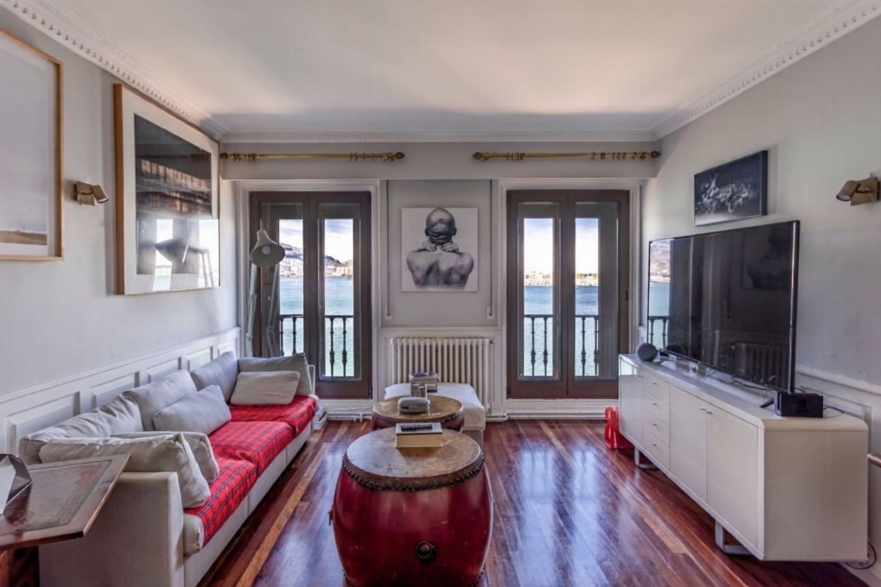 Beachfront flat in Getxo